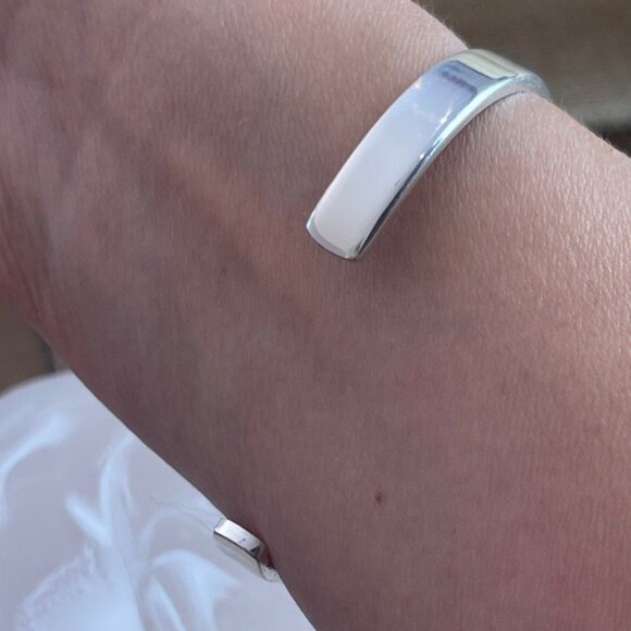 Engraved "Life Changing" Inspirational Silver Bangle Bracelet - Picture 15 of 15